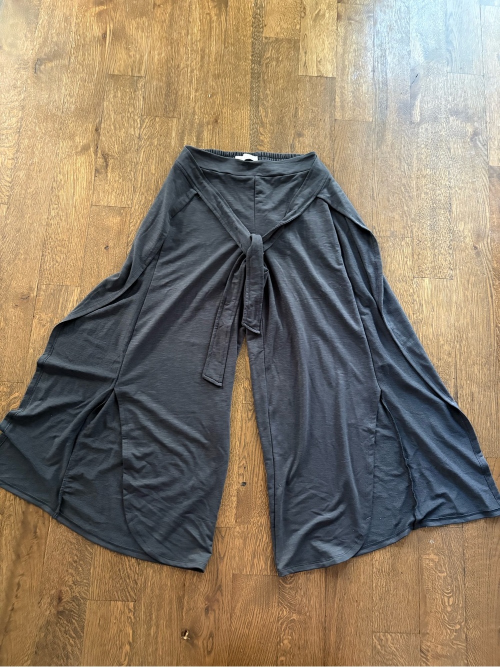 Wide-legged Palazzo Pants